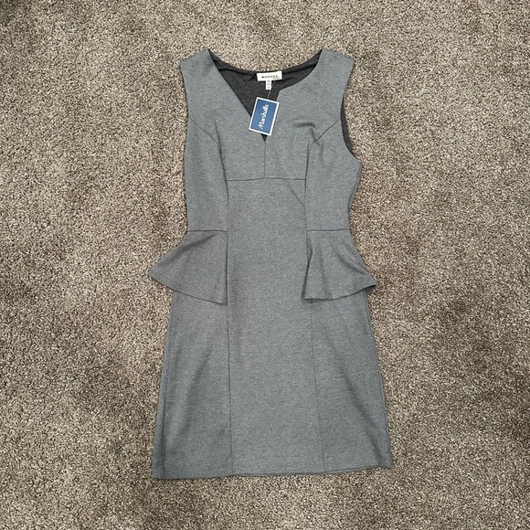 Monteau women’s grey peplum dress size small NWT - Picture 1 of 5